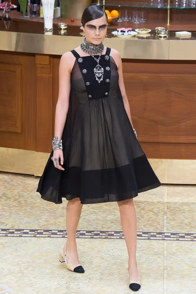 Look 97